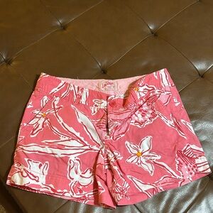 Lilly Pulitzer Originals, size 6 short